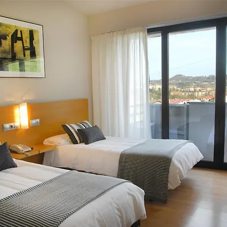 Hotel Txintxua 2*