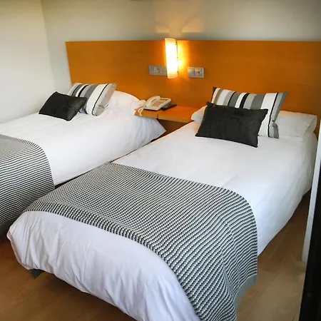 Txintxua Hotel 2*