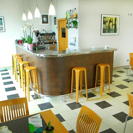 Txintxua Hotel 2*